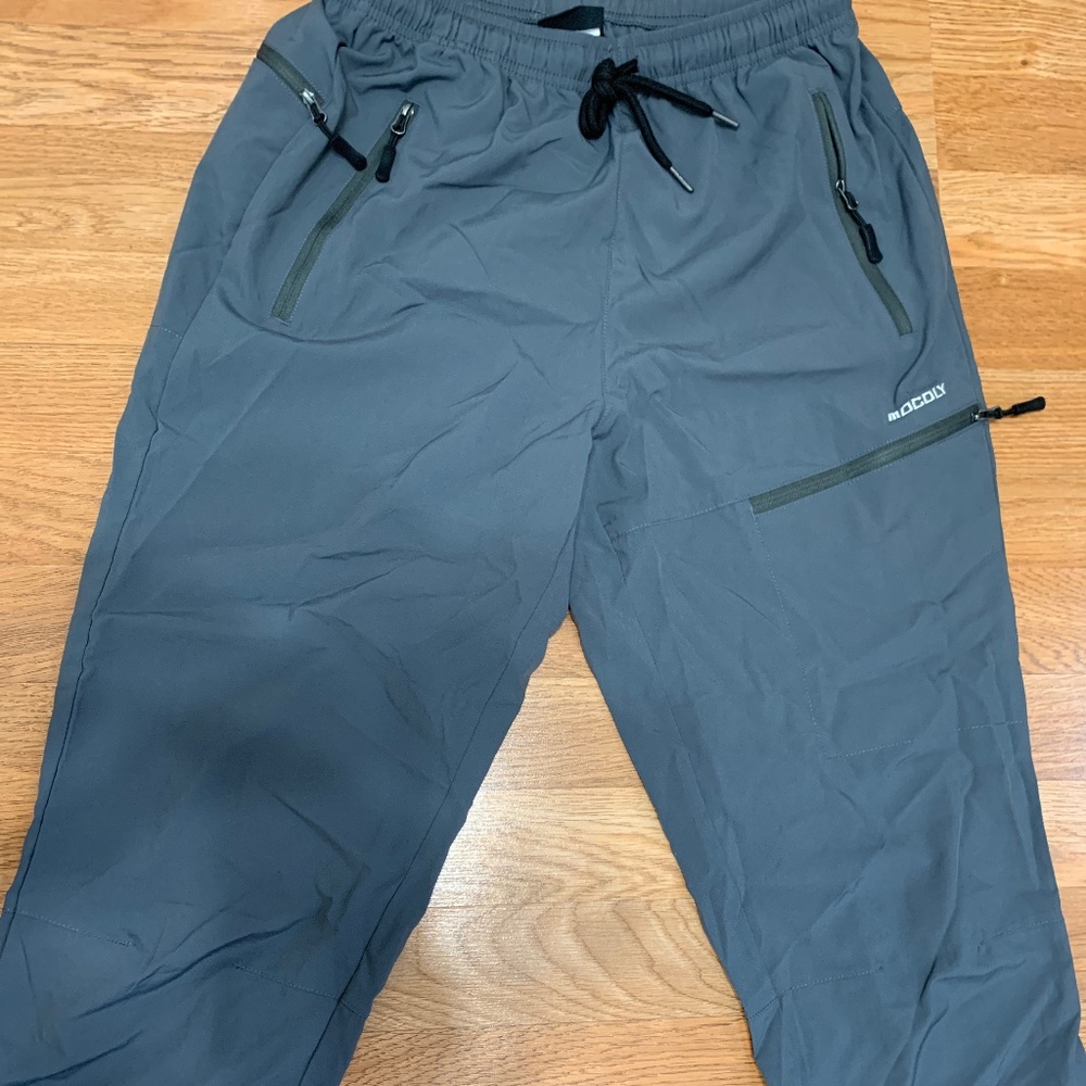 Sports short pants in grey